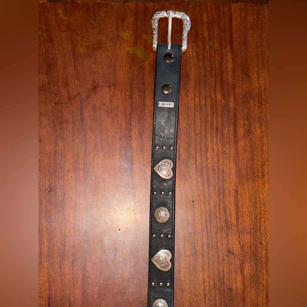 Gorgeous Ariat Black Leather Belt size 30/75